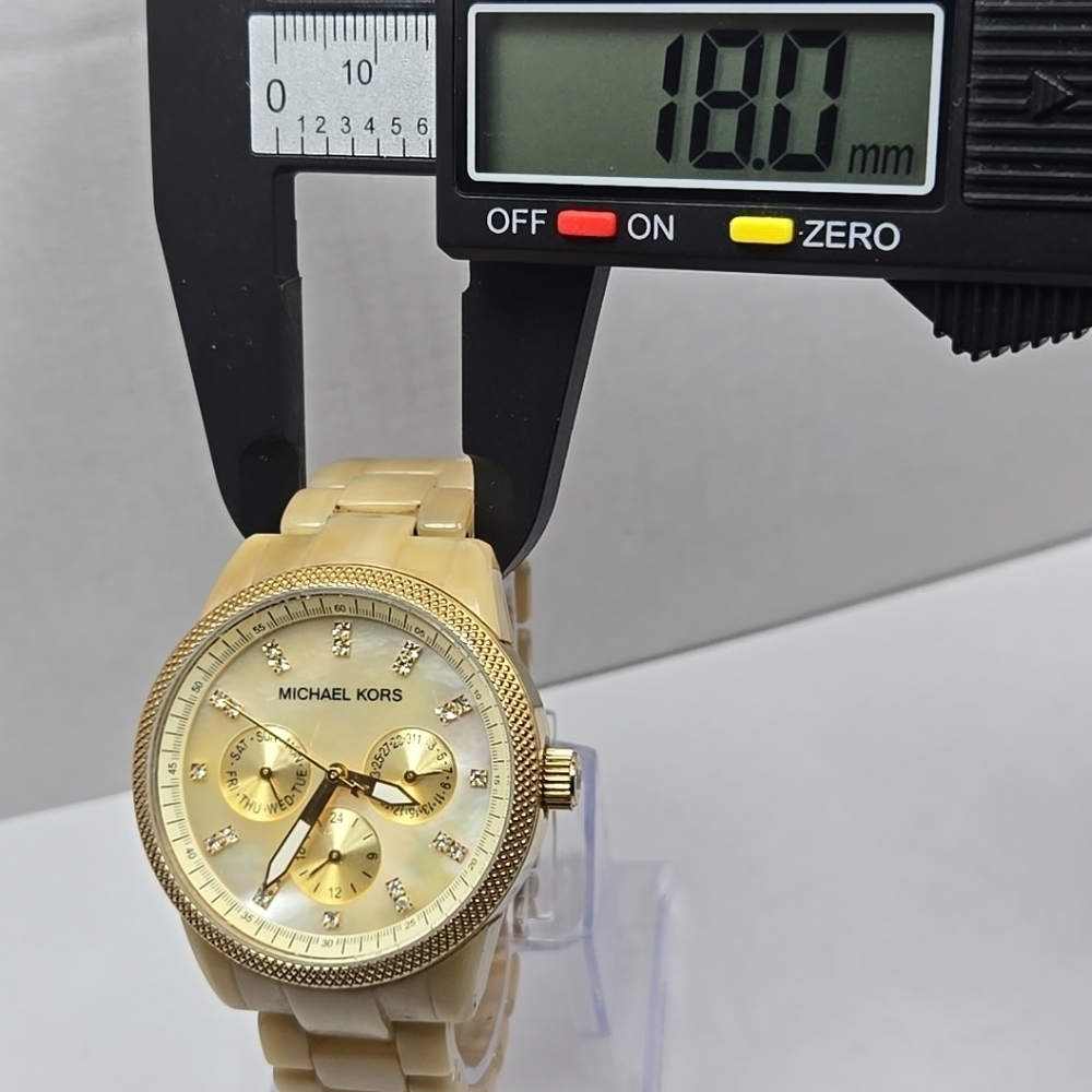 Womens Michael Kors Horn Day Date Watch Gold Tone Resin Jet Set 37mm New Battery - Picture 5 of 9